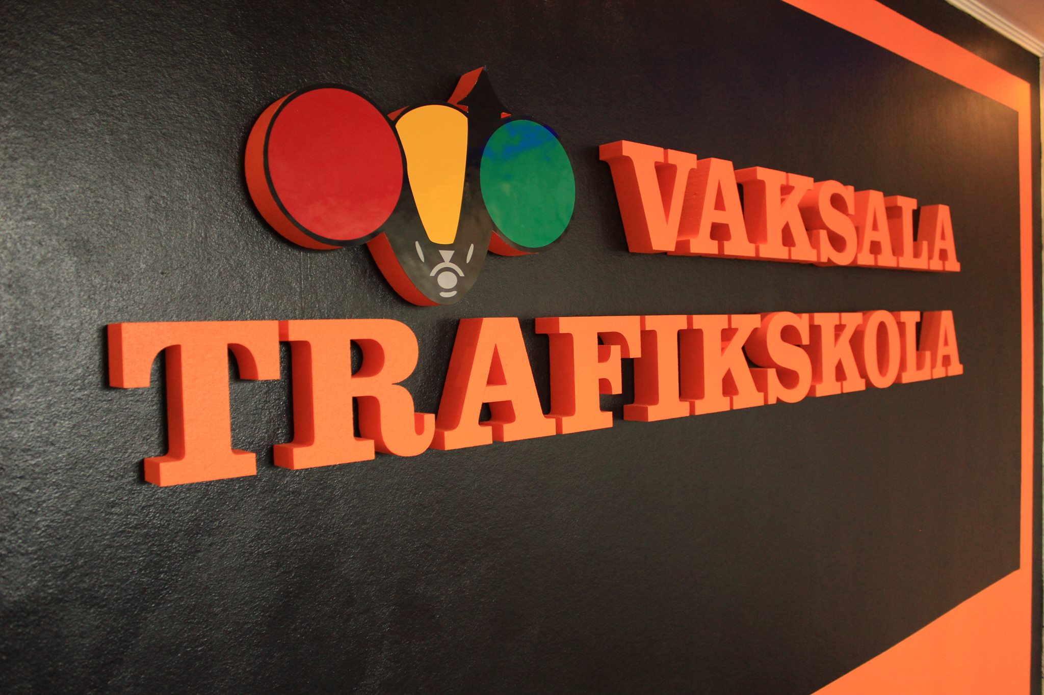 KONTAKT | Vaksala Trafikskola